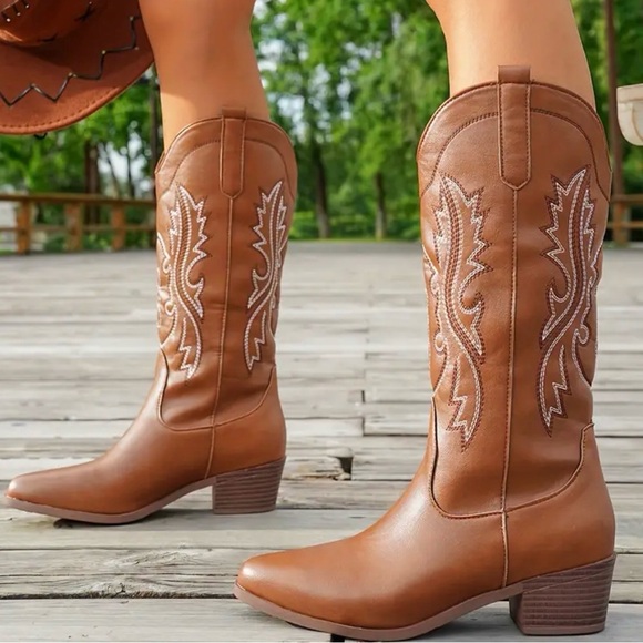 Shoes - Stylish Tan Western Heeled Boots
